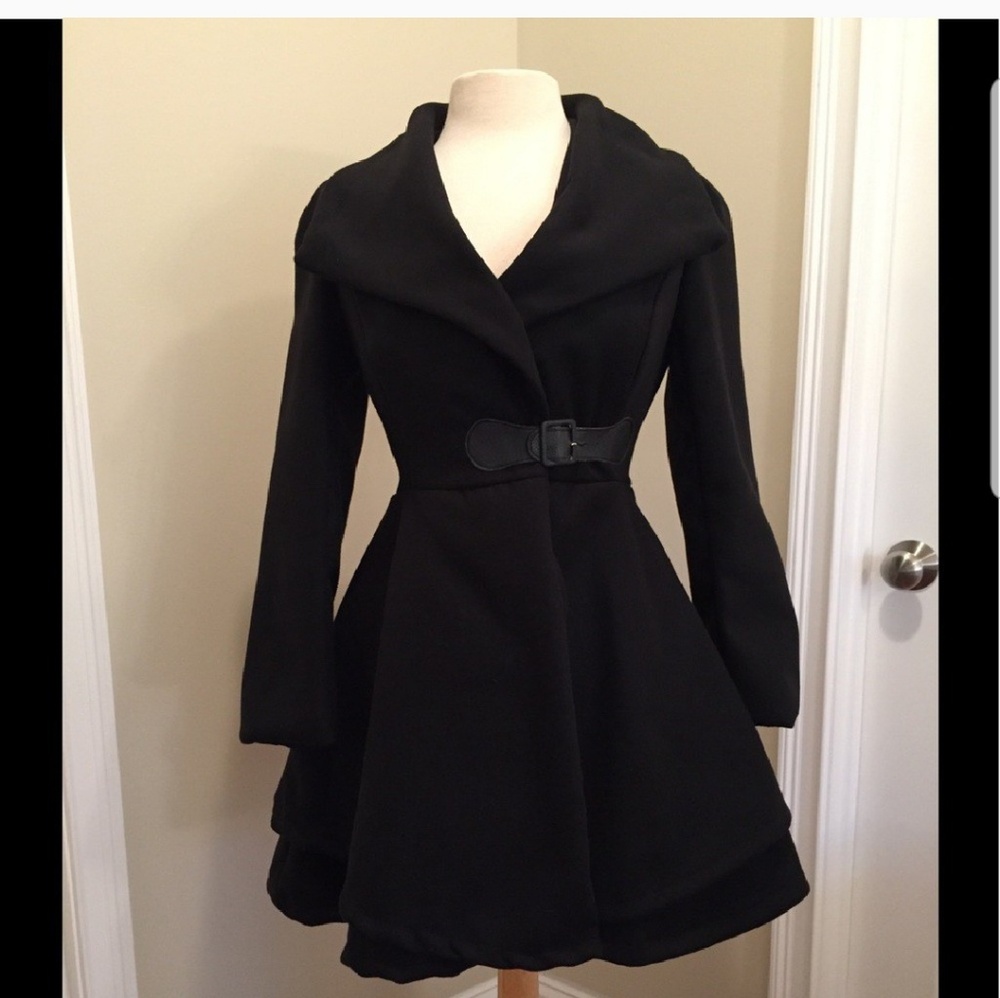 Peplum coat